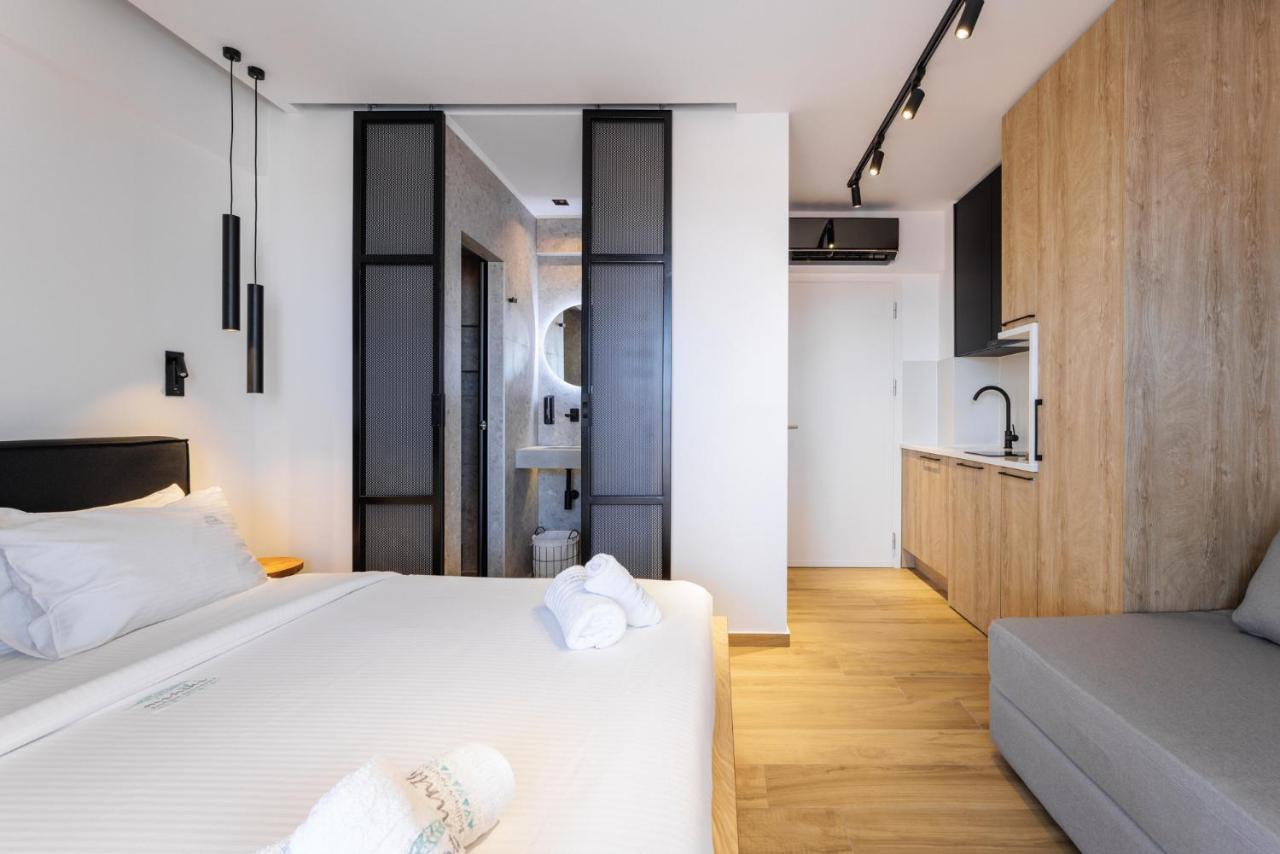 Kentro Luxury Suites Hanioti Exterior photo