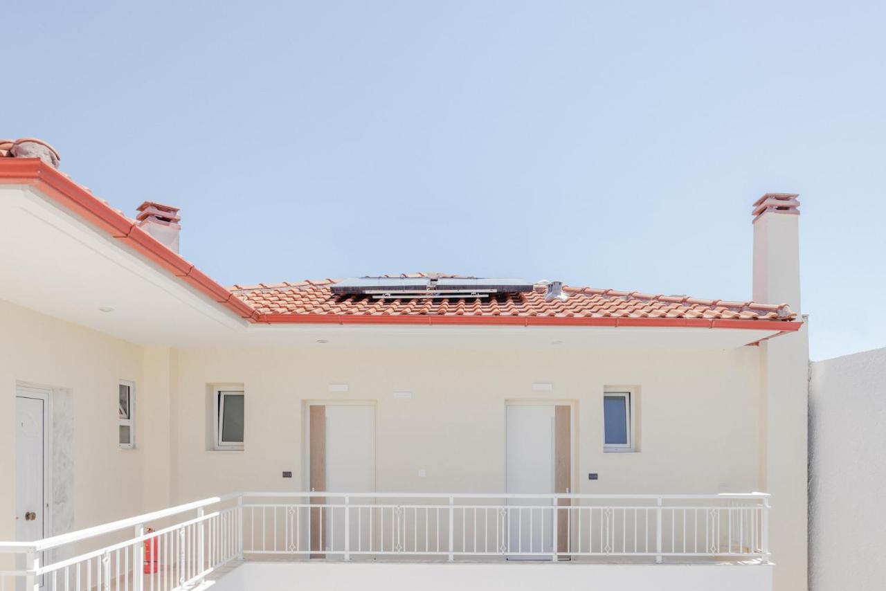 Kentro Luxury Suites Hanioti Exterior photo